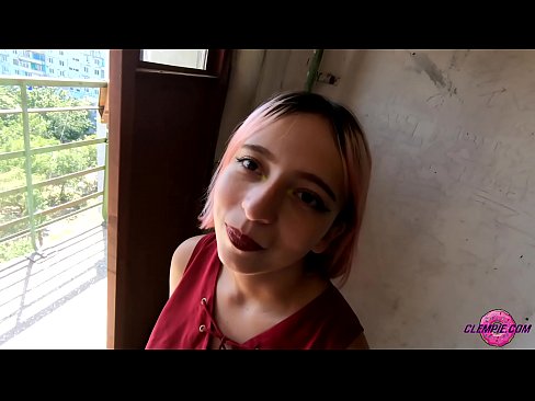 ❤️ Донишҷӯи шаҳвонӣ як бегонаро дар берун мекашад - конча дар рӯи ӯ Видео мақъад дар tg.sexycamse.top ❤